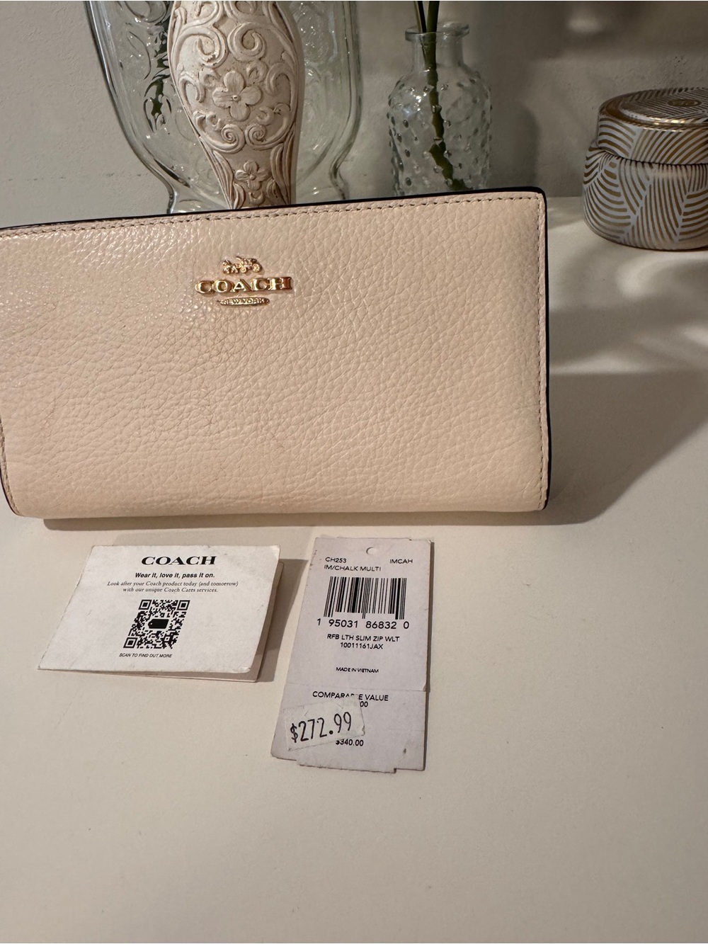 Coach Pebbled Leather Wallet in Soft Cream with Gold Logo - Picture 3 of 15